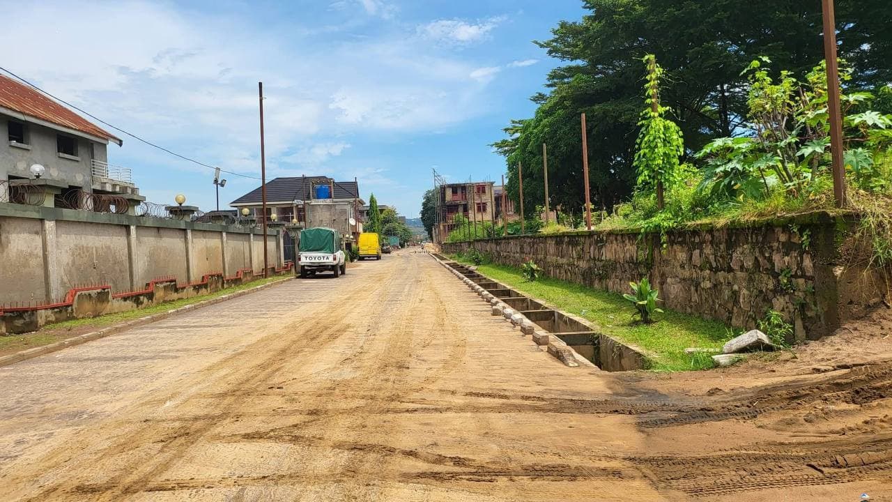 Terrain résidentiel à Ngaliema - Accès facile et viabilisé - Image 2