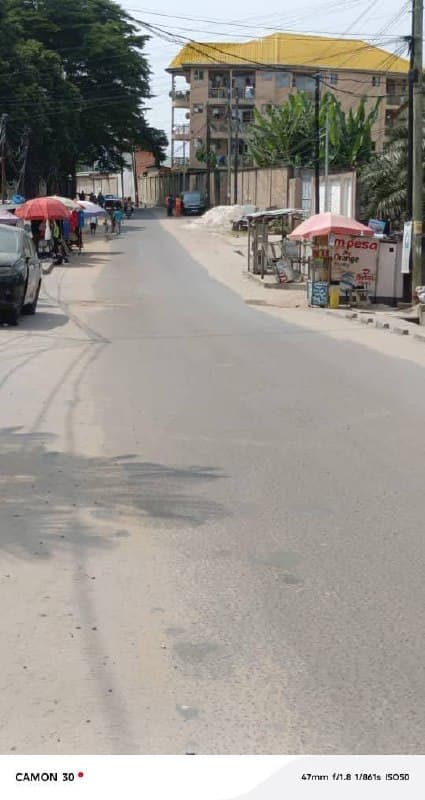 Terrain constructible à vendre à Gombe, Kinshasa - 8m x 26m - Image 2