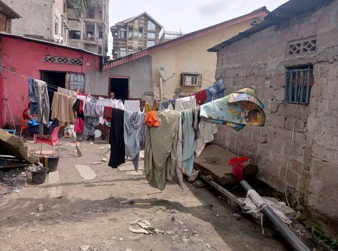 Appartement à louer - 62 m² - Rue Cannas, Mombele - Image 3