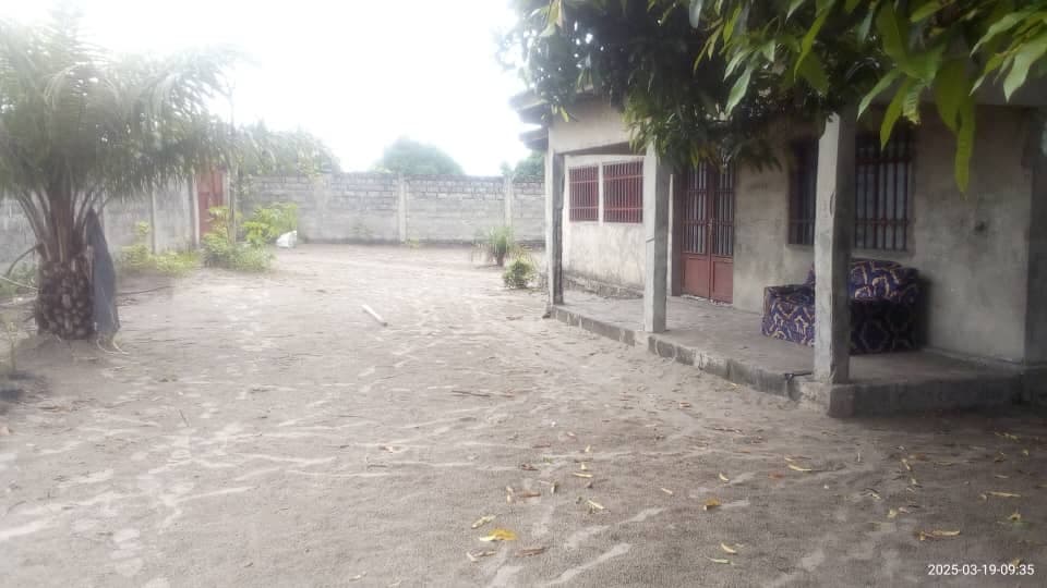 Maison à vendre - 120 m² - Avenue Ngiri-Ngiri, Diomi - Image 3