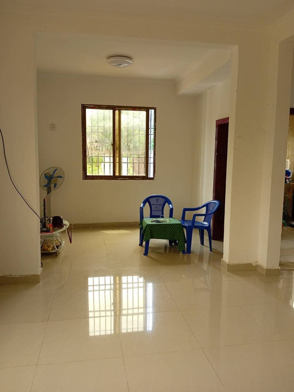 Maison 5 chambres à louer à Montngafula - Image 3